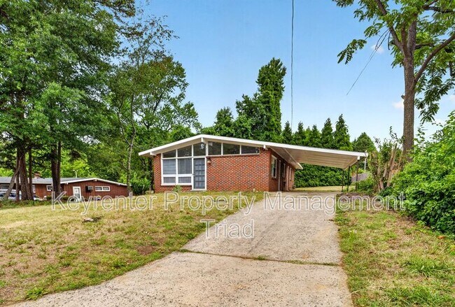 Building Photo - 4202 Halifax Rd
