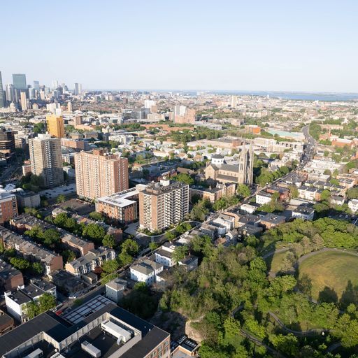 Building Photo - 68 Calumet St