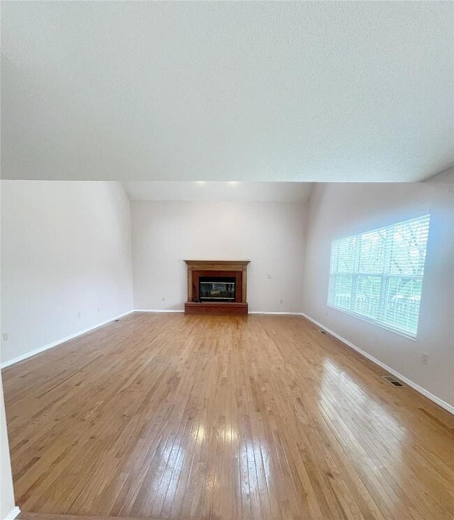 Building Photo - 1146 Illini Dr