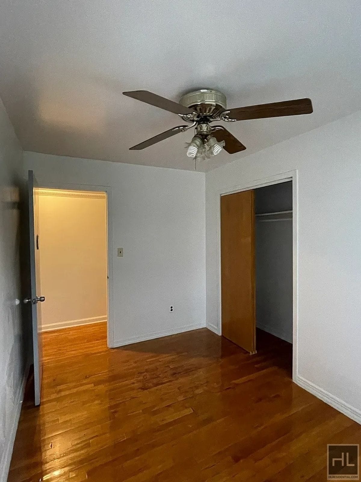 Building Photo - 22 AVENUE