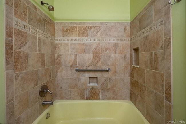 Building Photo - 3 Hook Rd