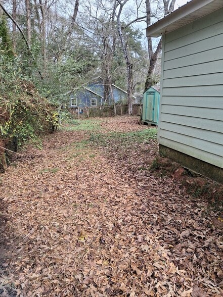 Building Photo - 13339 Vermont St