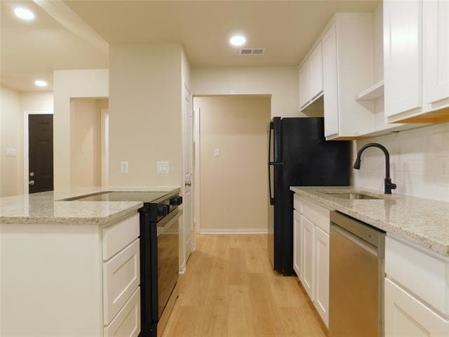 Building Photo - 9258 Burbank Dr