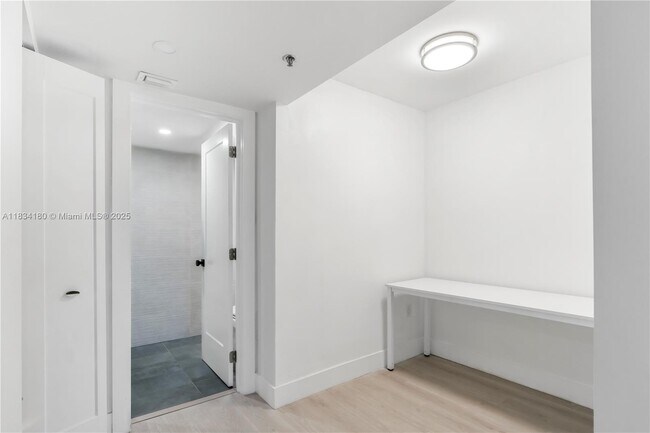 Building Photo - 1201 S Ocean Dr