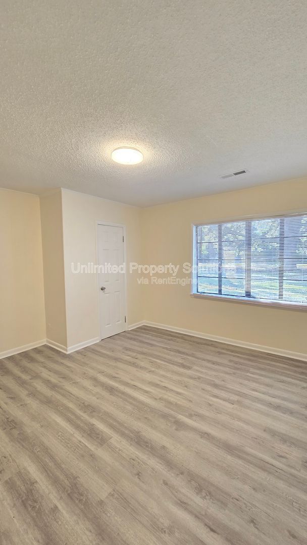 Building Photo - 4936 Wrightsville Ave