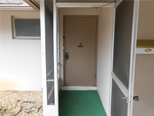 Building Photo - 241 Thistle Ct