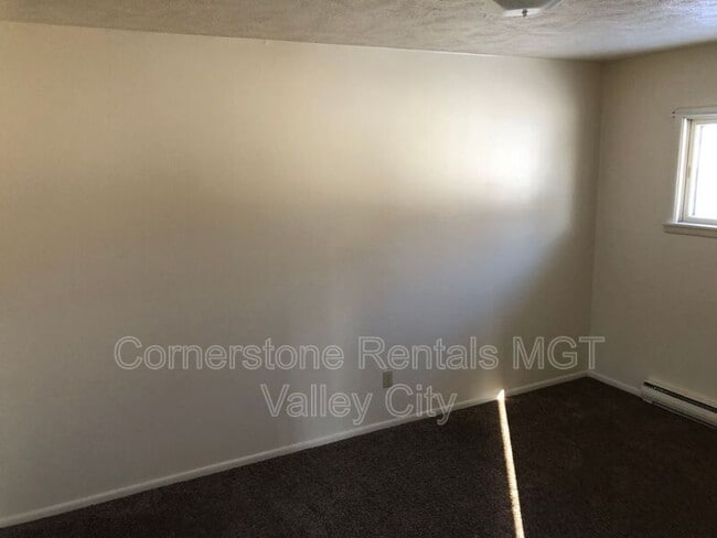 Building Photo - 815 3rd St SW