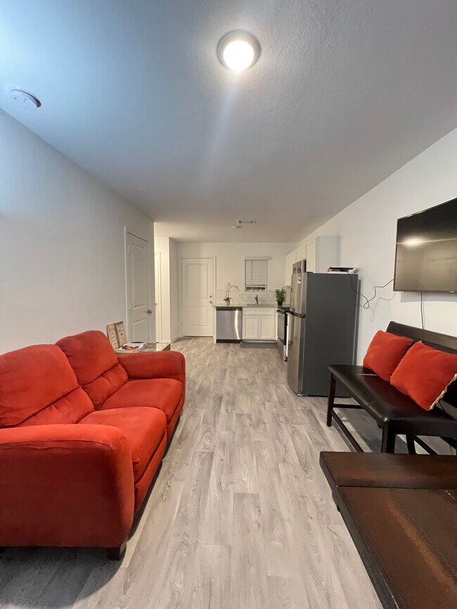 Building Photo - 9718 Marie Village Ct