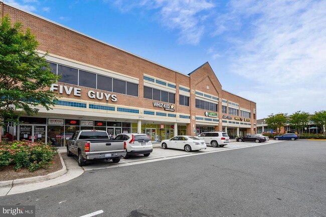 Building Photo - 3608 Felmore Ct