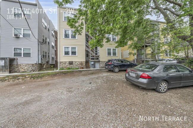 Building Photo - 1117 W 40th St