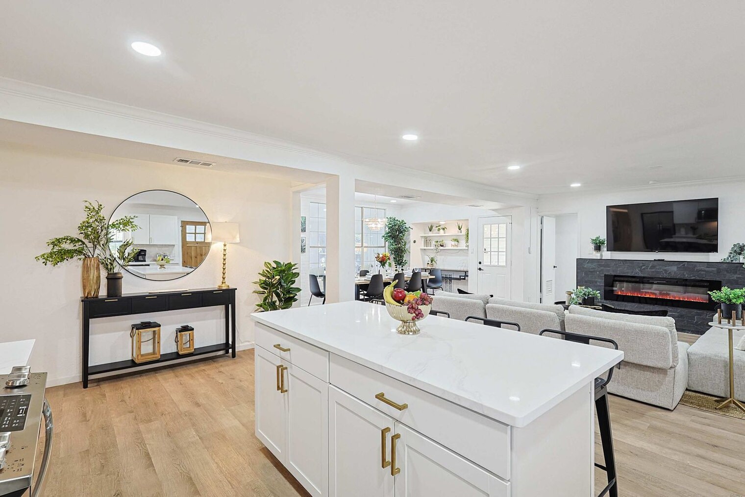 Building Photo - 260 McGraw Ln