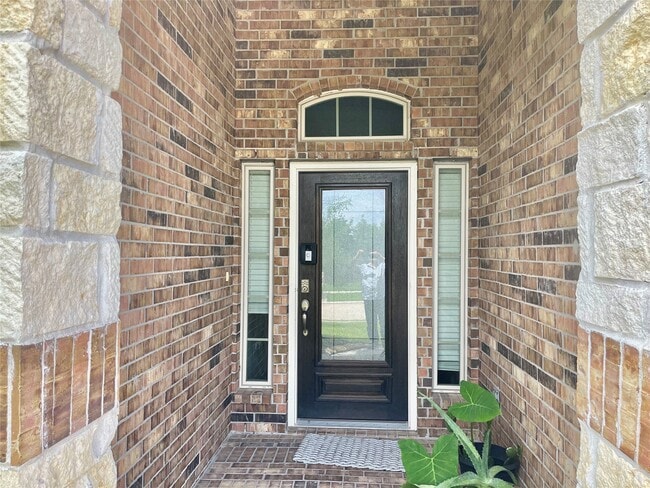Building Photo - 23511 Villatora Dr