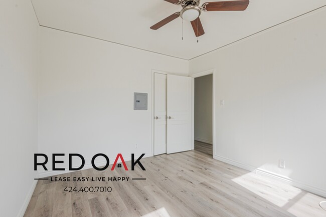 Building Photo - Spacious and Bright One Bedroom Featuring ...