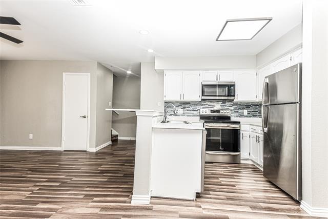 Building Photo - 3022 Forest Ln