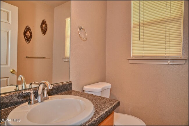 Building Photo - 3140 Tierra Encino Dr