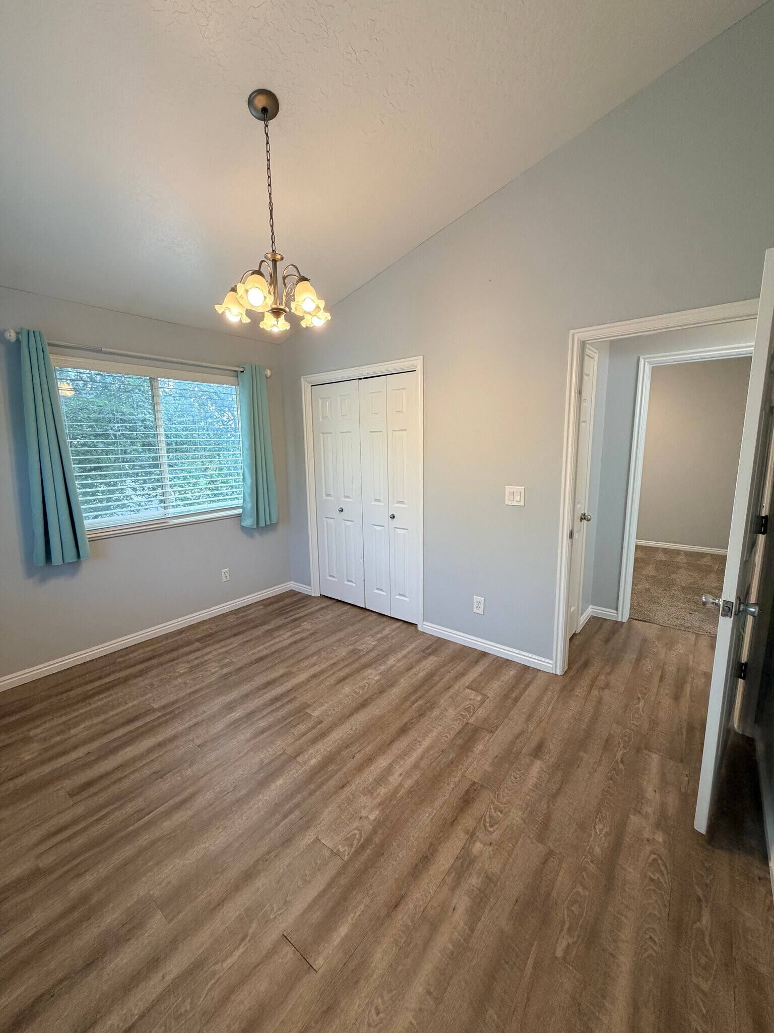 Building Photo - 518 N 350 E