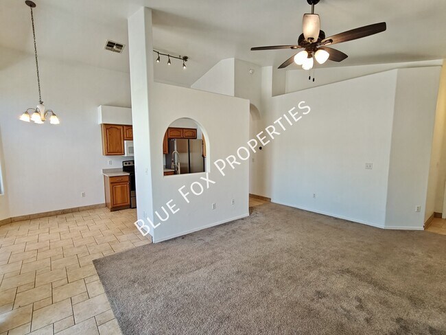 Building Photo - 5680 Shady Grove Dr