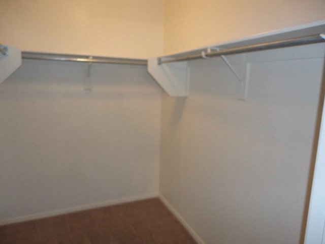 Building Photo - 1425 N Thunderbird Ave