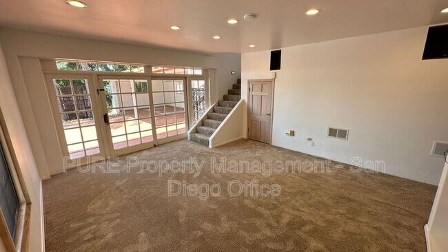 Building Photo - 2108 Alta Vista Dr