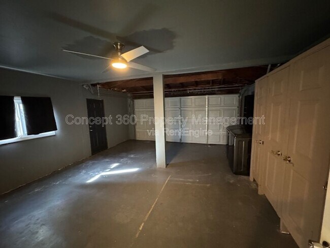 Building Photo - 13646 Verdura Ave