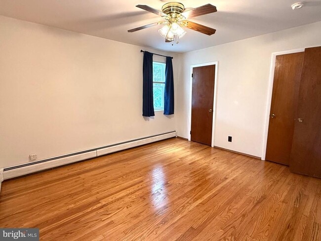 Building Photo - 102 Borbeck Ave
