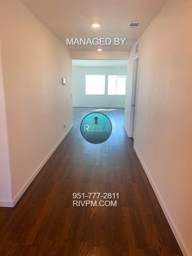 Building Photo - REMARKABLE RENTAL OPPORTUNITY IN SAN JACIN...