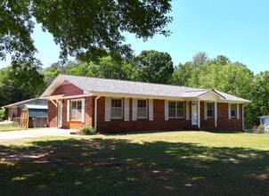 Building Photo - 3054 Poplar Springs Church Rd