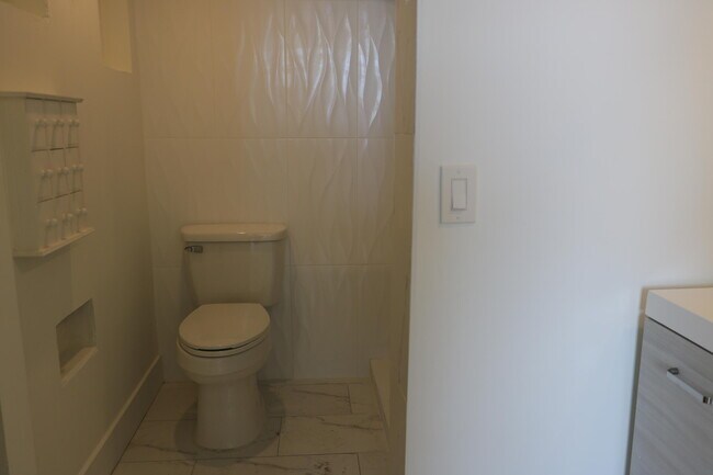 Building Photo - 3710 Whitehall Dr