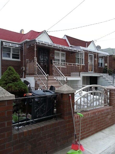 Building Photo - 132-42 14th Ave