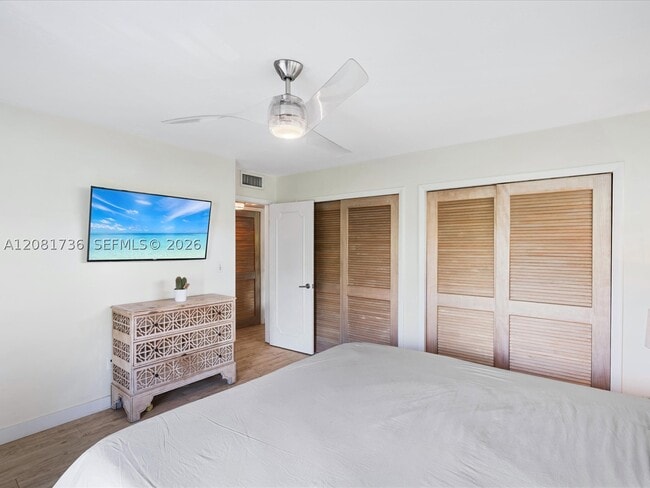 Building Photo - 255 Sunrise Dr