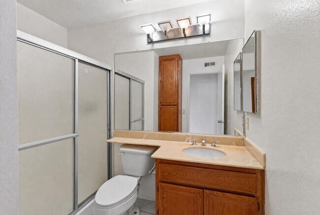 Building Photo - 7272 Foxcroft St