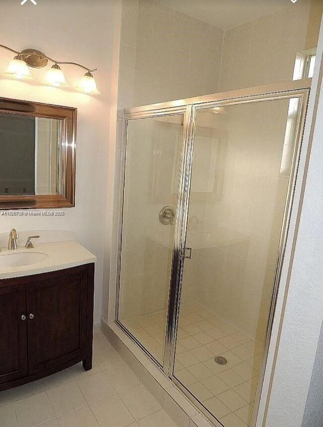 Building Photo - 4931 N Harbor Isles Dr