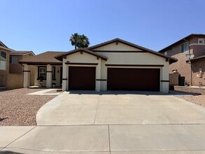 Building Photo - Beautiful 4-Bedroom Single-Story Home for Rent in Murrieta