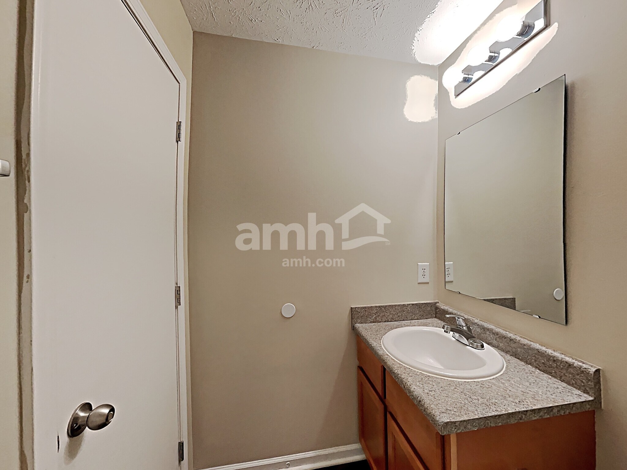 Building Photo - 10444 Bellchime Ct