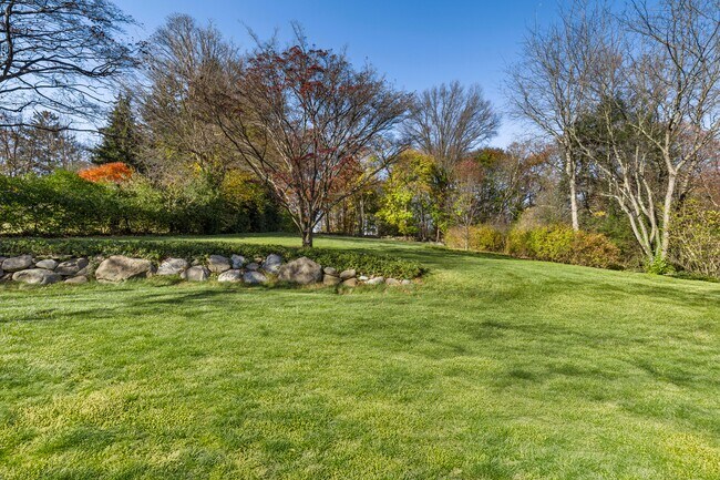 Building Photo - 60 Havilands Ln