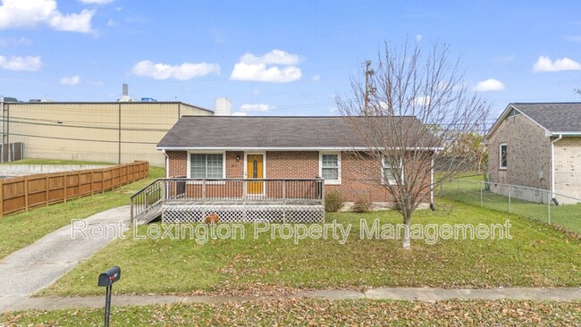 Primary Photo - 2417 Mirahill Dr