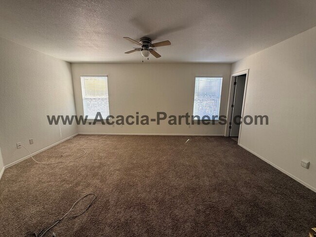 Building Photo - Three bedroom home in Mesquite Ranch