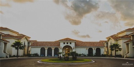 Building Photo - 11 N Taylor Rd