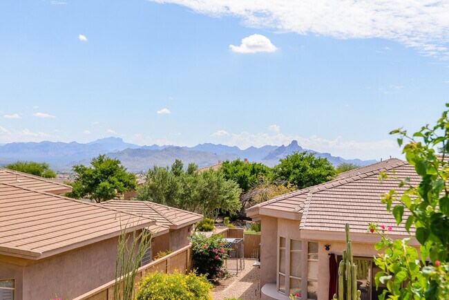 Building Photo - 14705 Canyon Dr