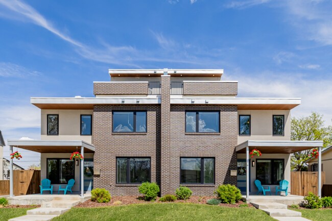 Building Photo - 2008 S Galapago St