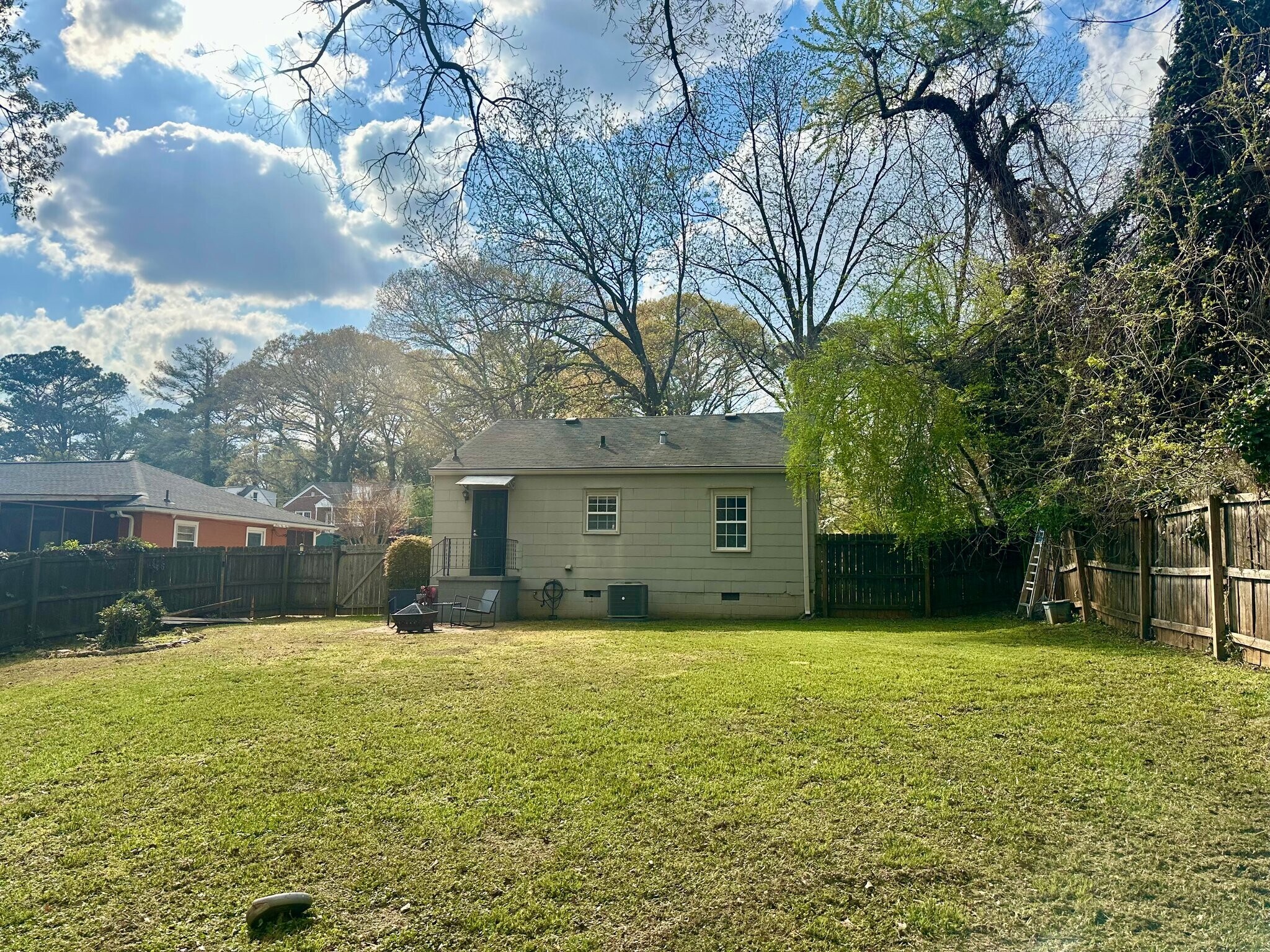 Building Photo - 1790 Cecilia Dr SE