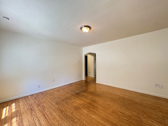 Building Photo - Great Duplex Unit near Downtown Loveland