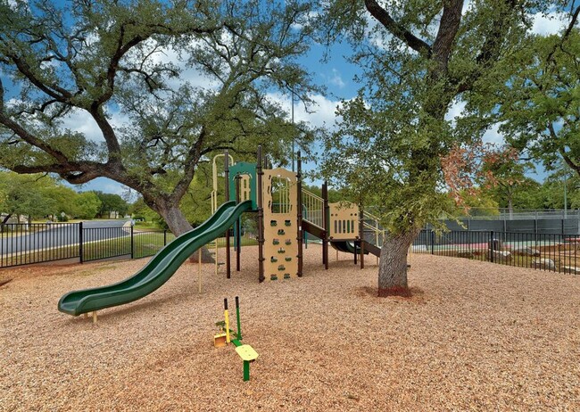 Building Photo - 11313 Menodora Dr