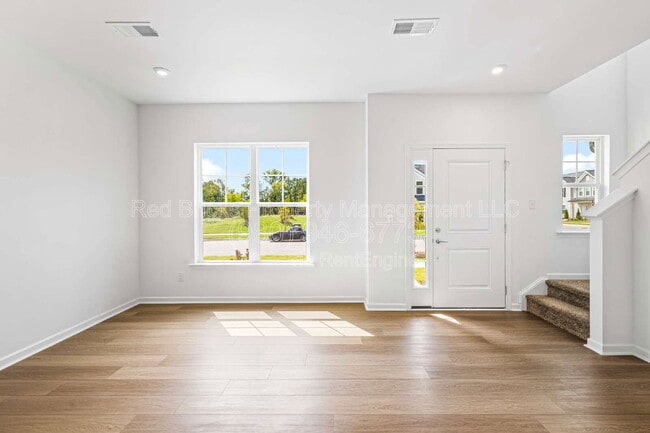 Building Photo - 16341 Leading St