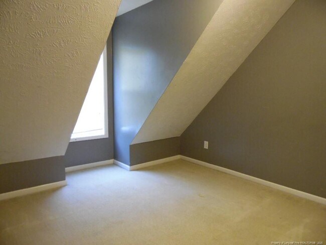 Building Photo - 113 Blue Water Dr