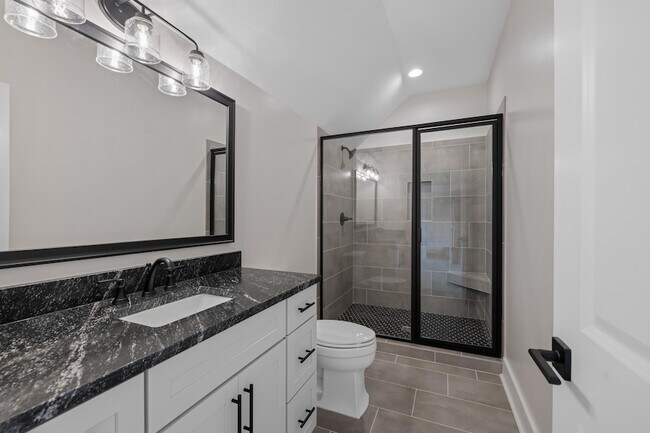 Building Photo - 1201 Askew Trl