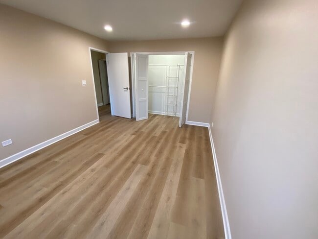 Building Photo - 17 Parkside Ct