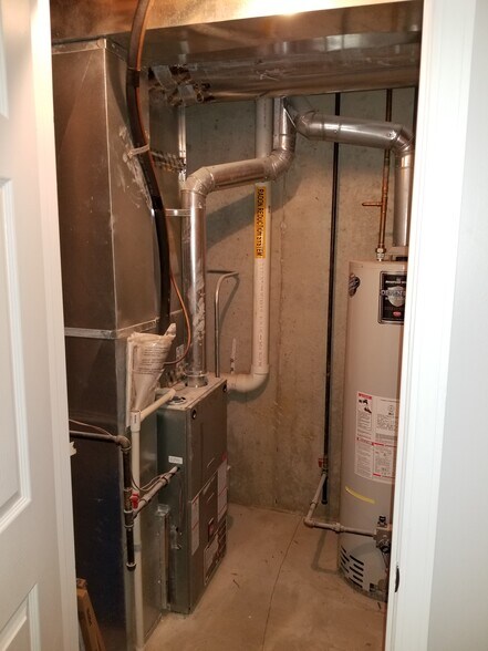 Building Photo - 1196 Megan Ct