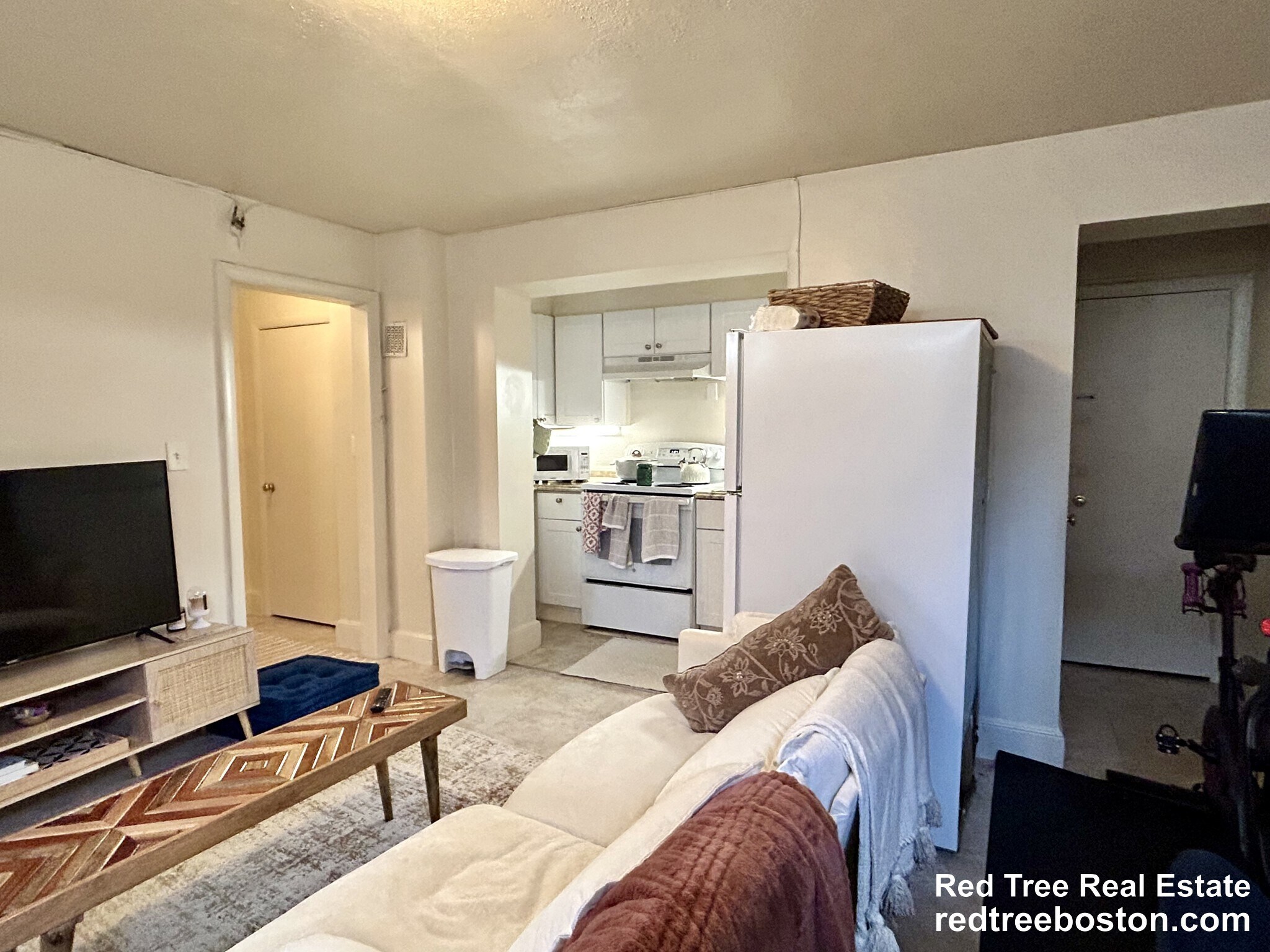 Building Photo - 50 Parkman St