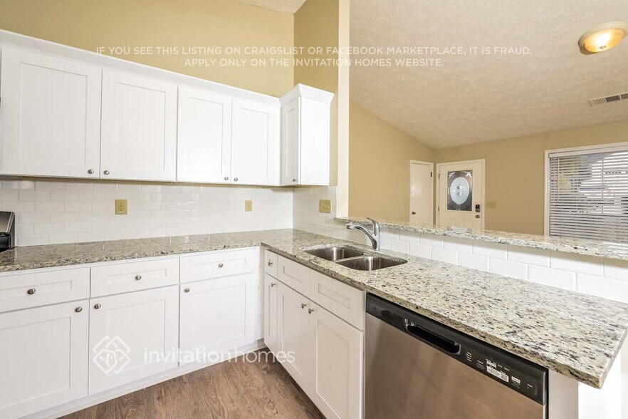 Building Photo - 1210 Opal Cir